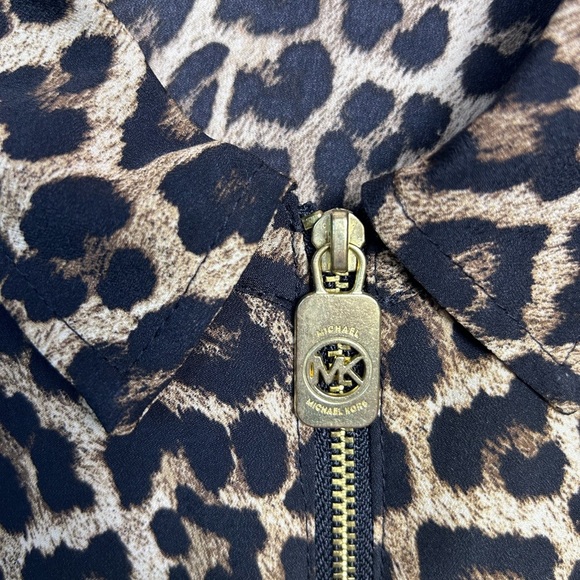 MICHAEL Michael Kors Leopard Print Zip Up Blouse - Picture 4 of 6